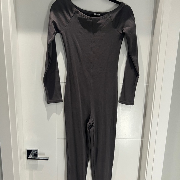 Ardene one piece jumpsuit size Medium - Picture 2 of 2